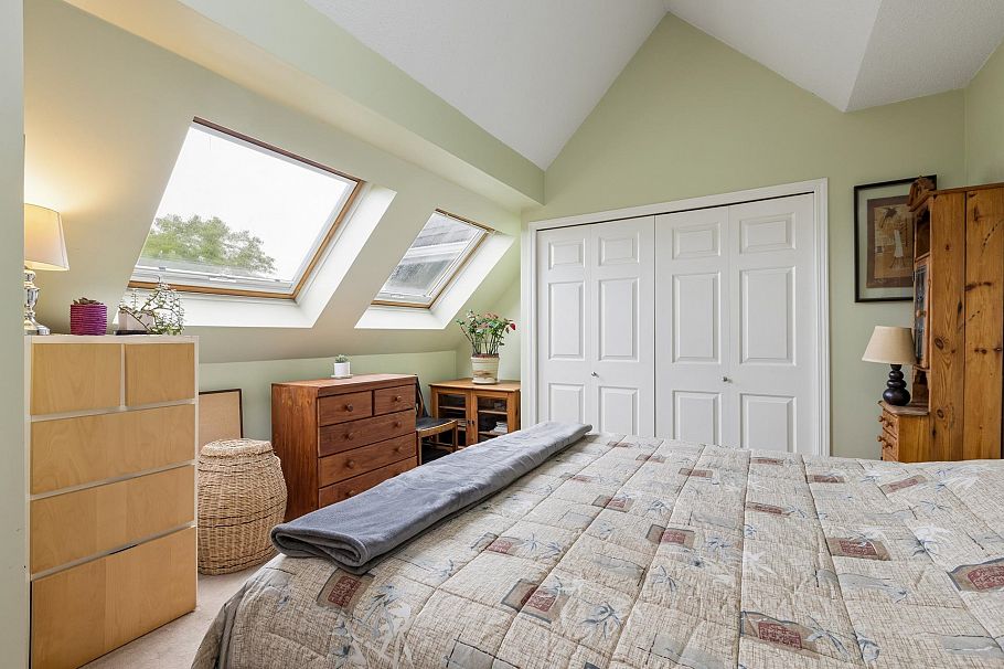 7 240 E Keith Road North Vancouver, BC - 23
