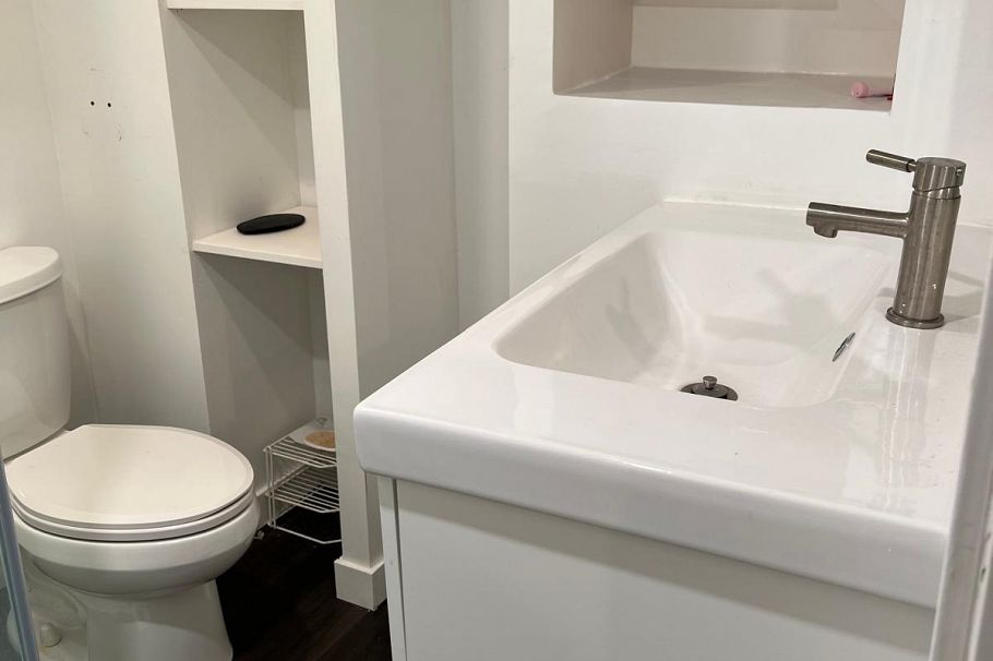 1525 E 51st Avenue Vancouver, BC - 13