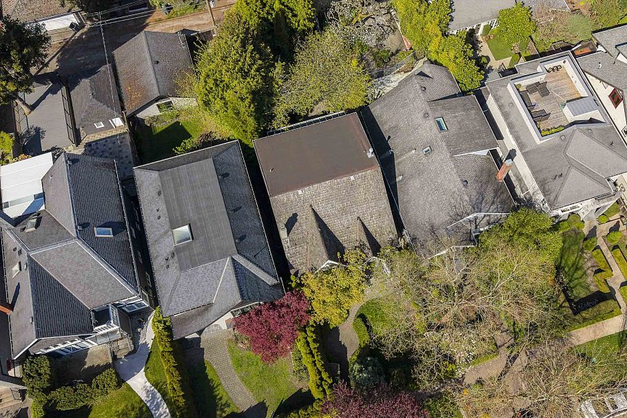 4549 W 12th Avenue Vancouver, BC - 35