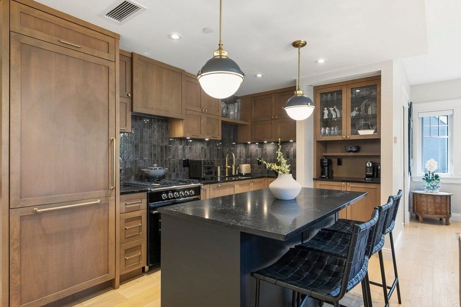 2 1456 W 45th Avenue Vancouver, BC - 8