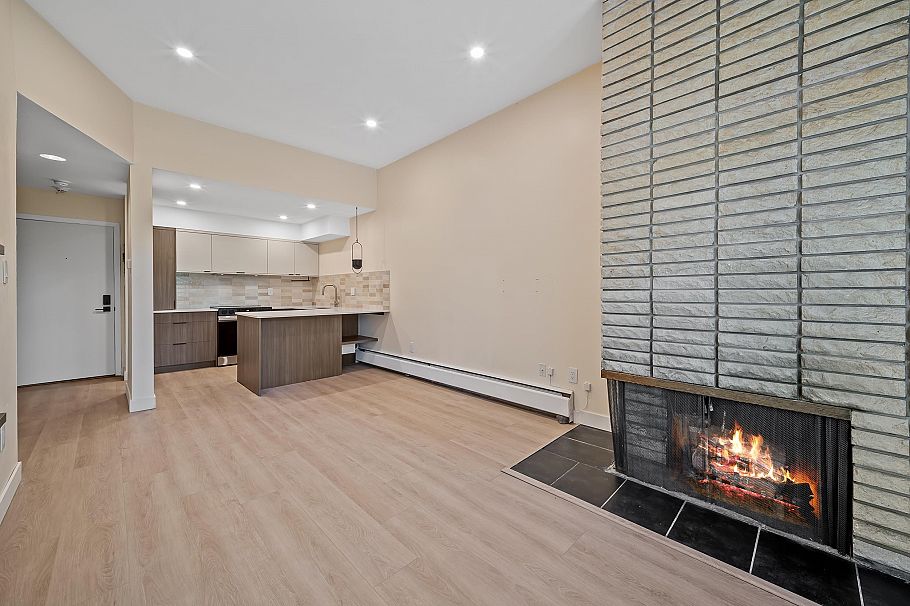 402 2211 W 2nd Ave Vancouver, BC - 4