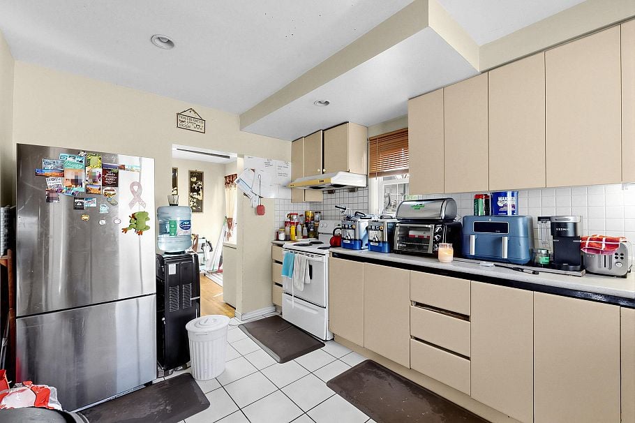 5033 Killarney Street Vancouver, BC - 26