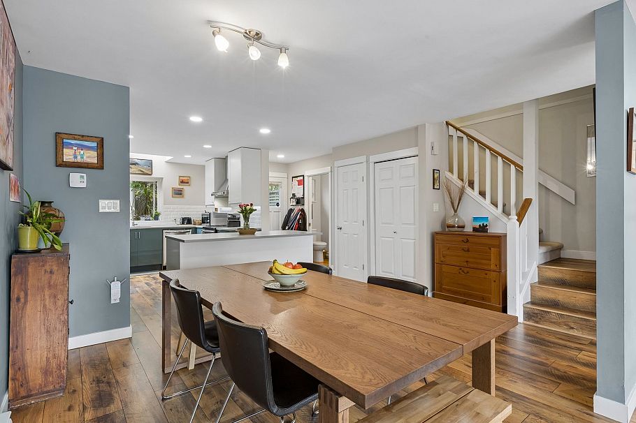 7 240 E Keith Road North Vancouver, BC - 22