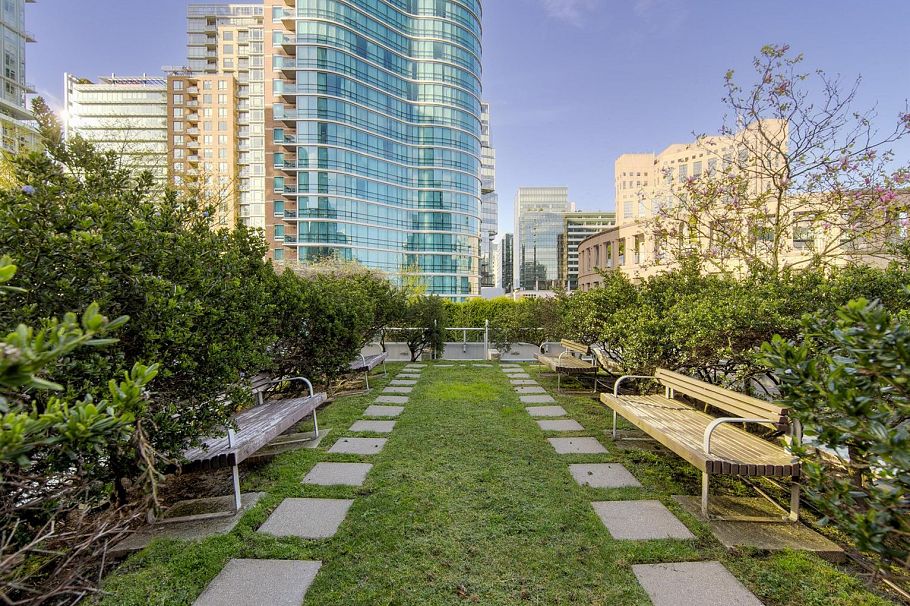 833 Homer Street Vancouver, BC - 25