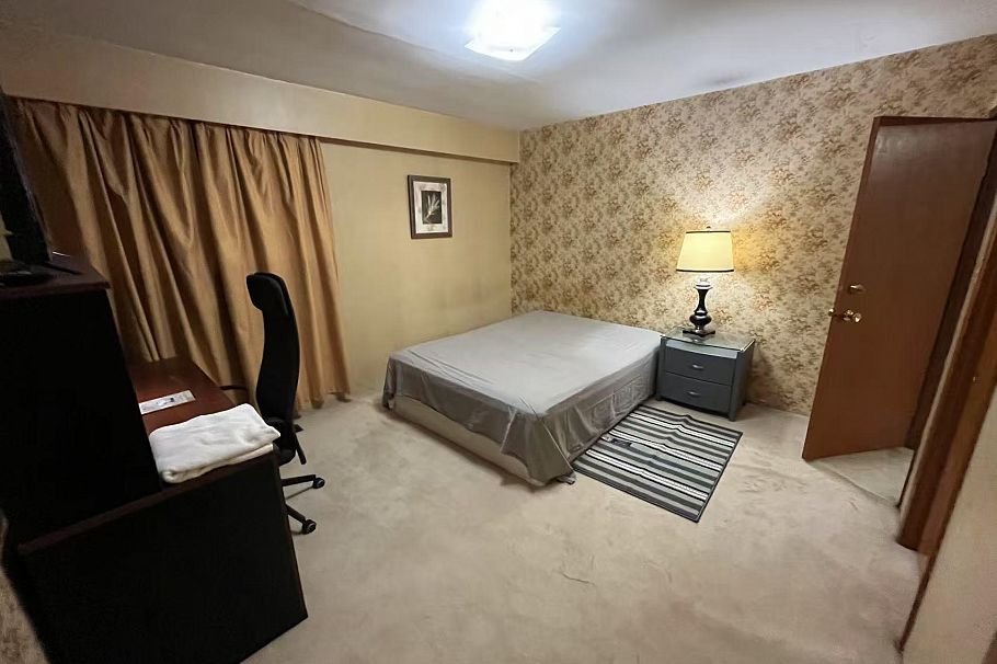 2887 W 24th Avenue Vancouver, BC - 9