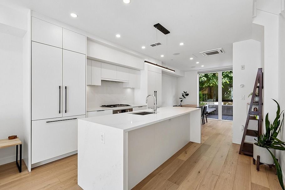 129 649 E 3rd Street North Vancouver, BC - 4