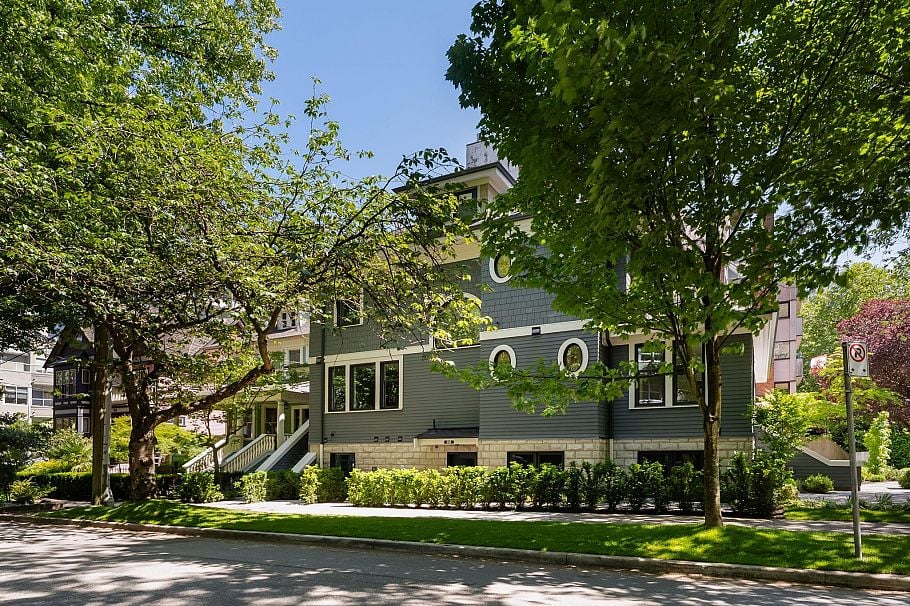 980 Bidwell Street Vancouver, BC - 1