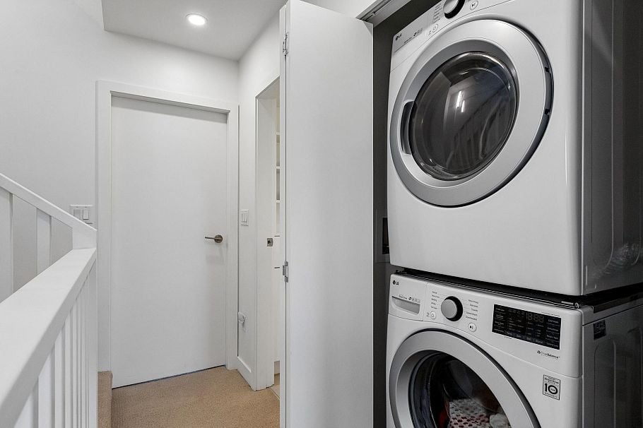 129 649 E 3rd Street North Vancouver, BC - 27