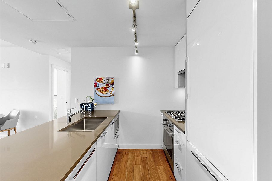 402 4189 Cambie Street Vancouver, BC - 20