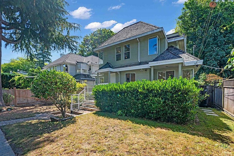 3091 W 38th Avenue Vancouver, BC - 37
