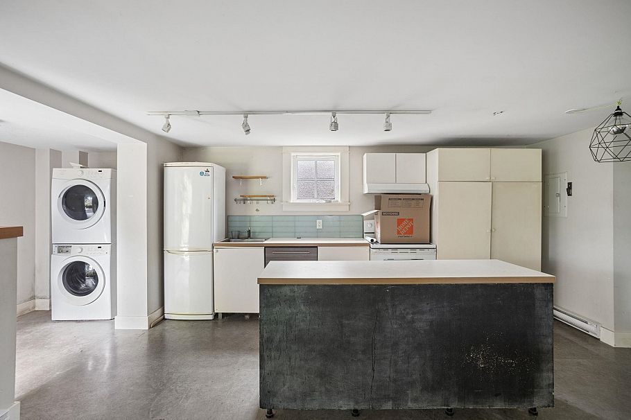 2252 Venables Street Vancouver, BC - 29
