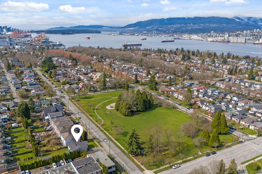 2880 Oxford Street Vancouver, BC - 37