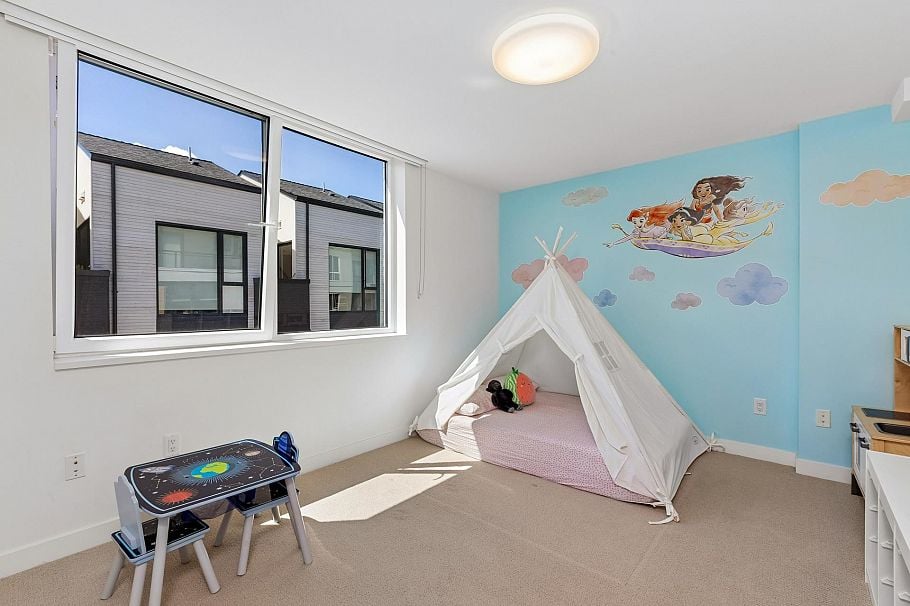 129 649 E 3rd Street North Vancouver, BC - 25