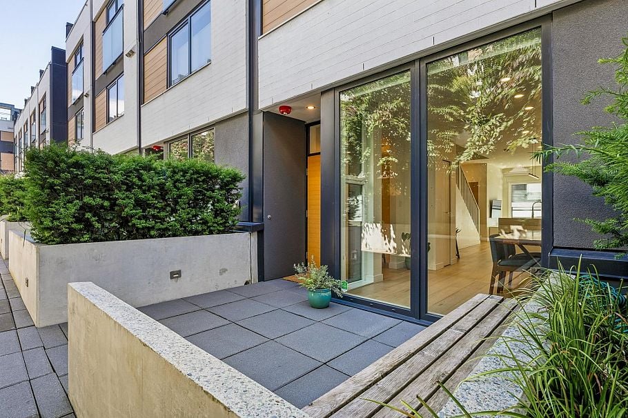 129 649 E 3rd Street North Vancouver, BC - 11