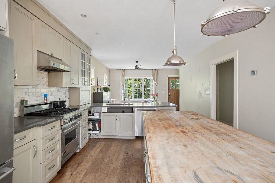 2252 Venables Street Vancouver, BC - 8
