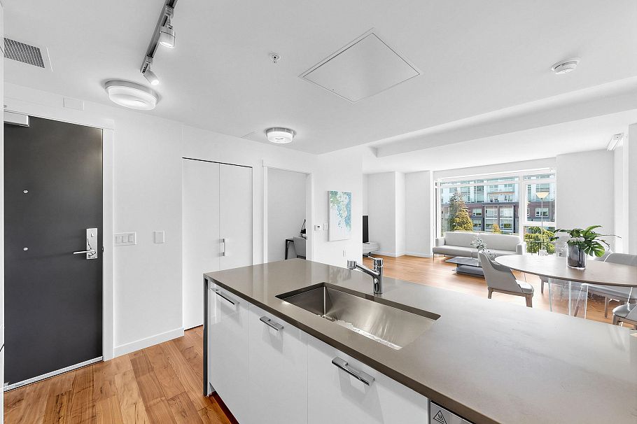 402 4189 Cambie Street Vancouver, BC - 22
