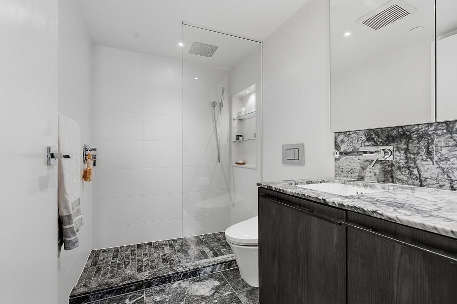 2607 1111 Richards Street Vancouver, BC - 24