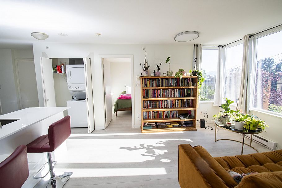 204 2483 Spruce Street Vancouver, BC - 2