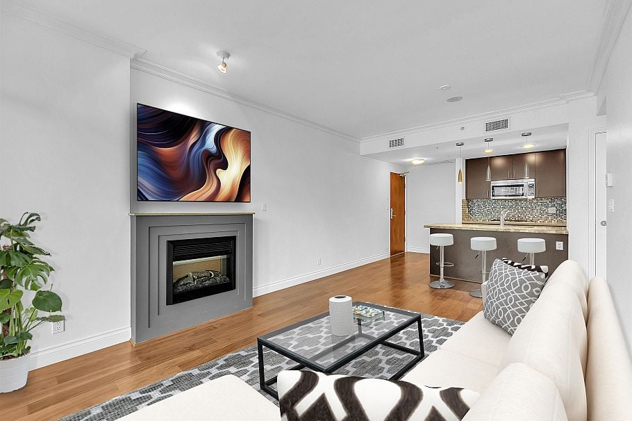 901 172 Victory Ship Way North Vancouver, BC - 15