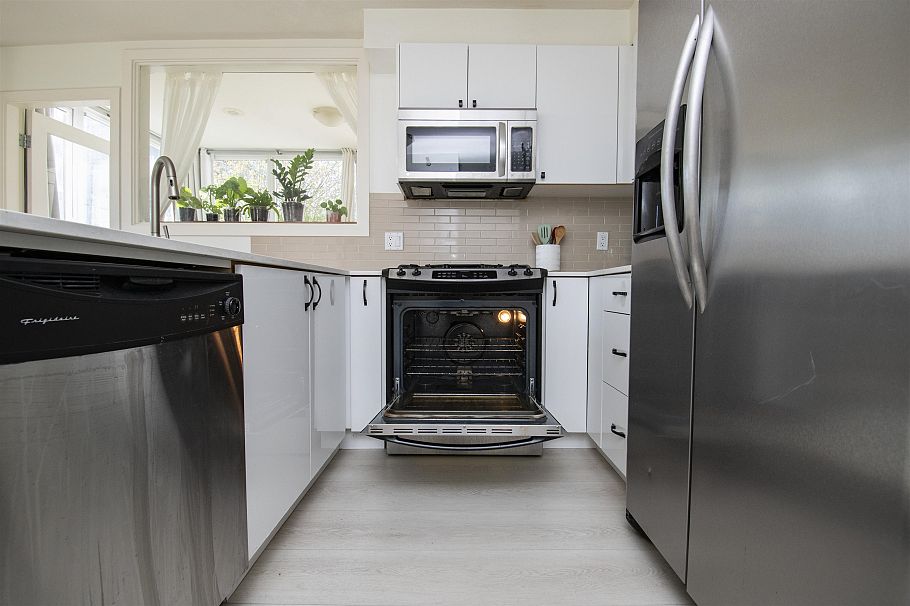 204 2483 Spruce Street Vancouver, BC - 10