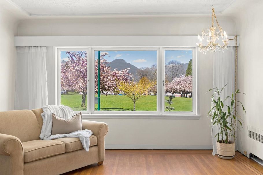 2880 Oxford Street Vancouver, BC - 4