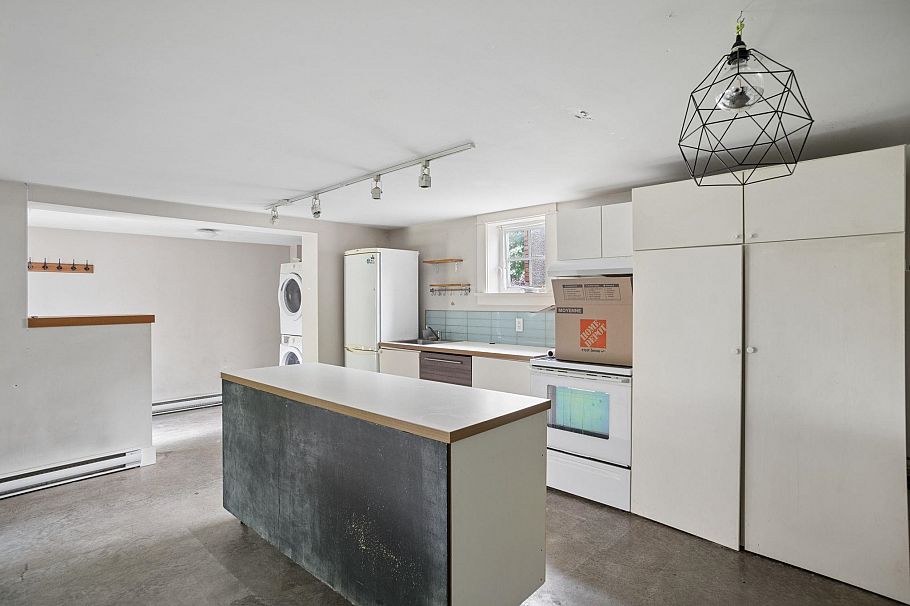 2252 Venables Street Vancouver, BC - 30