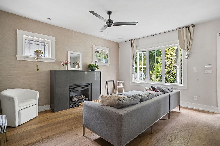 2252 Venables Street Vancouver, BC - 3