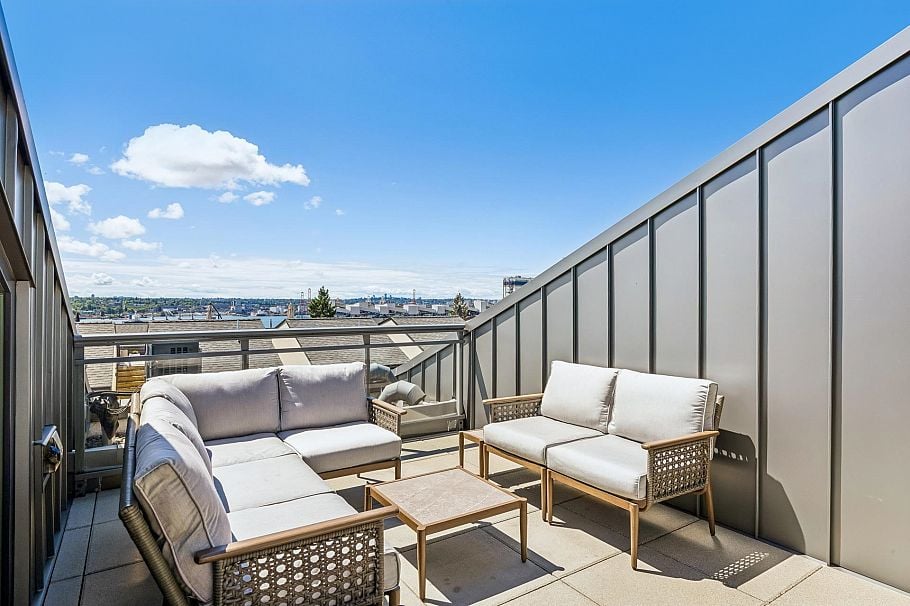 129 649 E 3rd Street North Vancouver, BC - 35