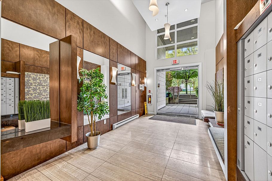 307 3839 W 4th Avenue Vancouver, BC - 3