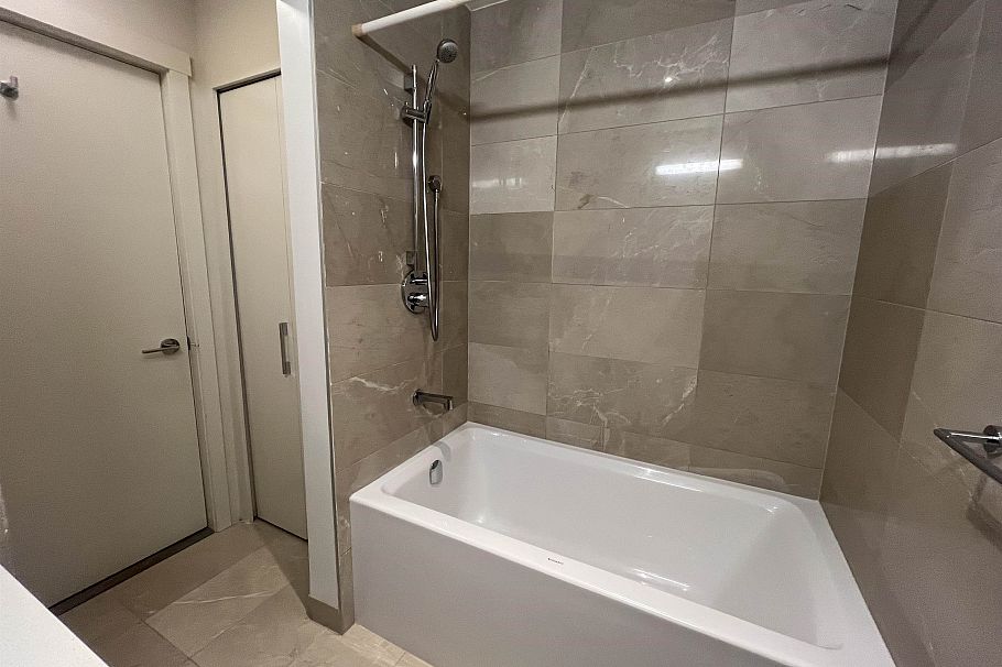 104 4488 Cambie Street Vancouver, BC - 18