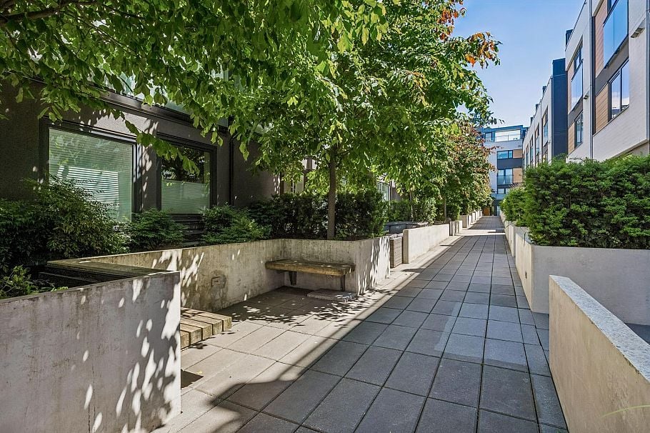 129 649 E 3rd Street North Vancouver, BC - 38