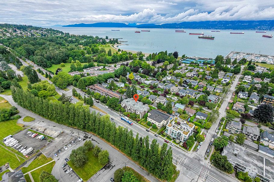 307 3839 W 4th Avenue Vancouver, BC - 2