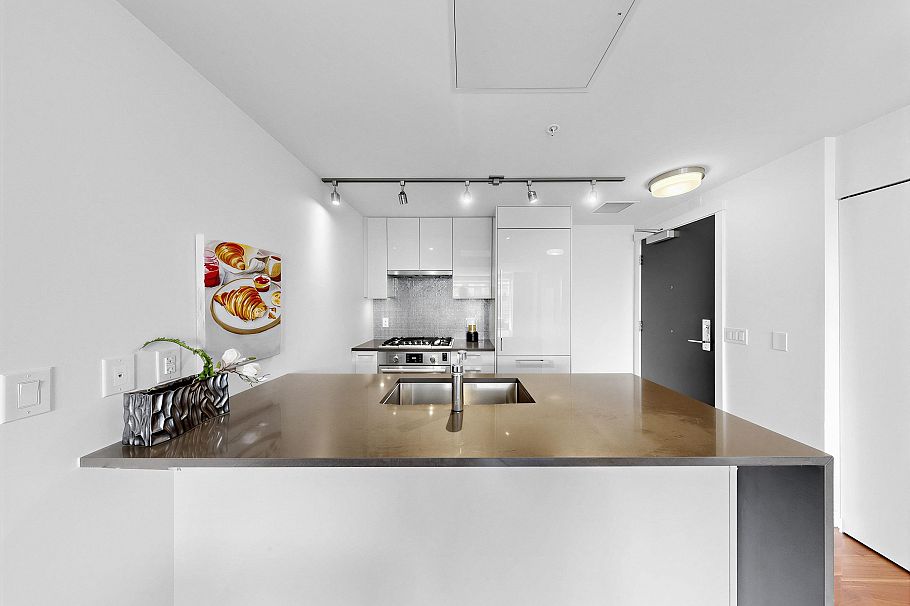 402 4189 Cambie Street Vancouver, BC - 19