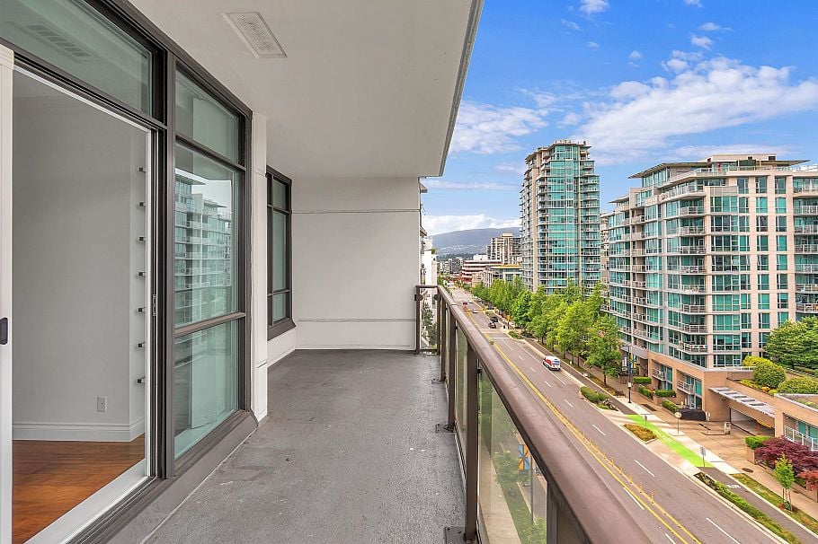 901 172 Victory Ship Way North Vancouver, BC - 26