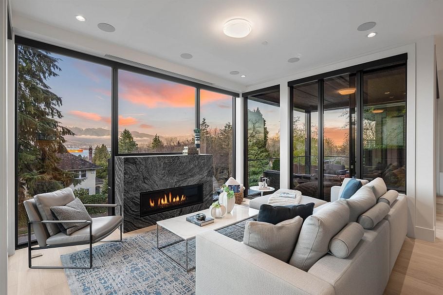 4346 Locarno Crescent Vancouver, BC - 2
