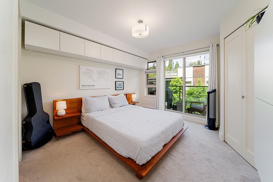 64 728 W 14 Street North Vancouver, BC - 14