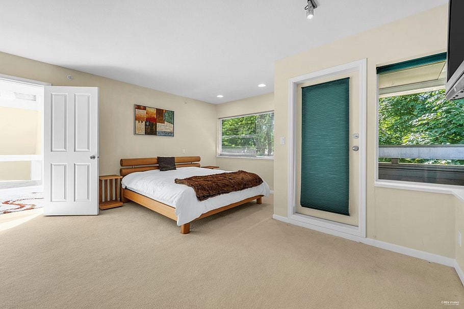 3091 W 38th Avenue Vancouver, BC - 19