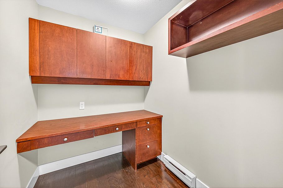 307 3839 W 4th Avenue Vancouver, BC - 4