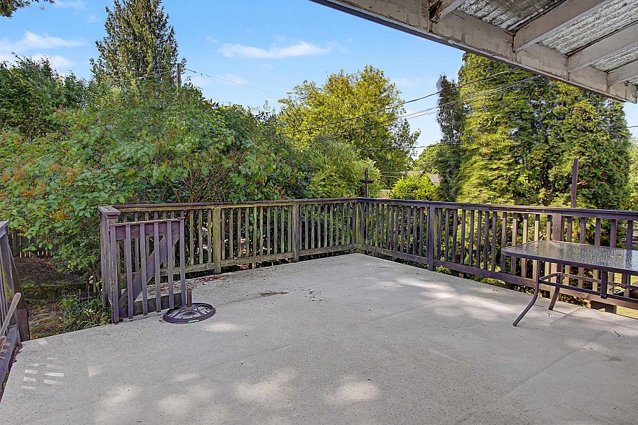 2812 W 33rd Avenue Vancouver, BC - 8