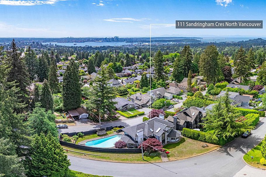 111 Sandringham Crescent North Vancouver, BC - 40