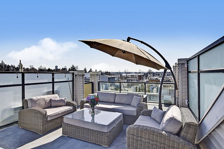 64 728 W 14 Street North Vancouver, BC - 31