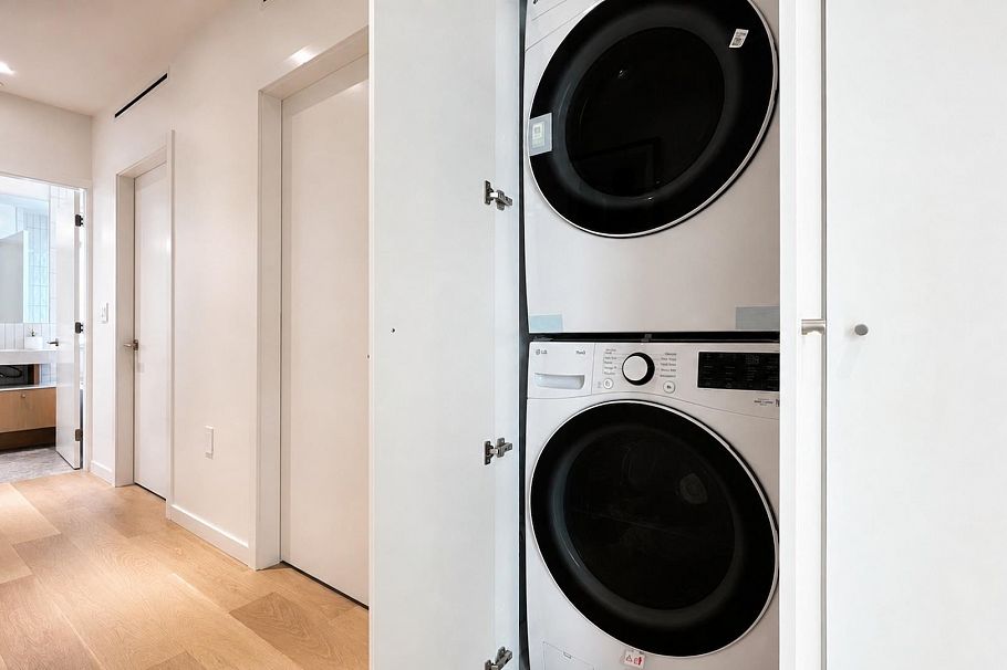 1 2915 E 5th Avenue Vancouver, BC - 8