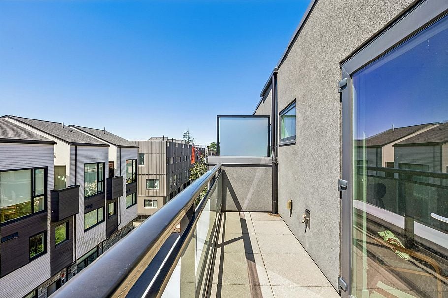 129 649 E 3rd Street North Vancouver, BC - 29