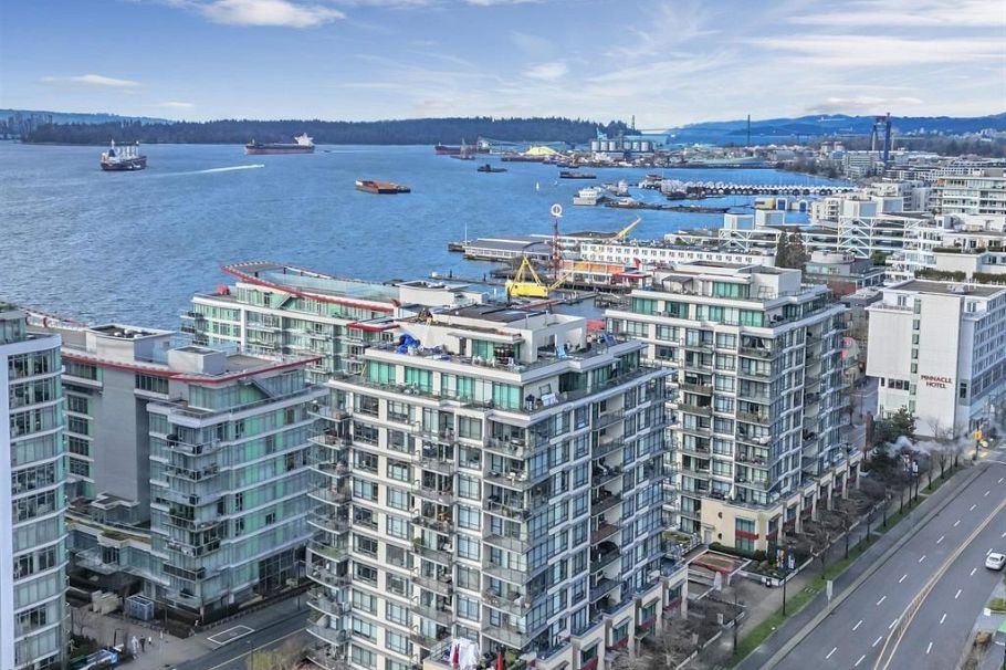 901 172 Victory Ship Way North Vancouver, BC - 1