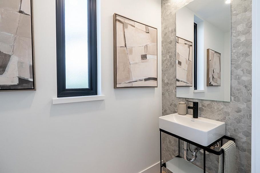 202 539 W 28th Avenue Vancouver, BC - 16
