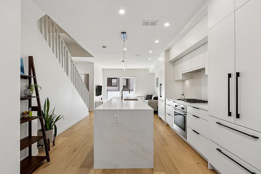 129 649 E 3rd Street North Vancouver, BC - 13