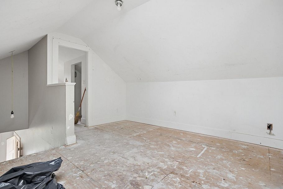 2252 Venables Street Vancouver, BC - 17