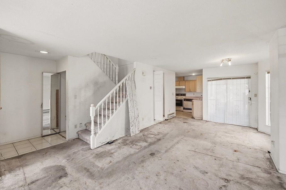6 8291 French Street Vancouver, BC - 8