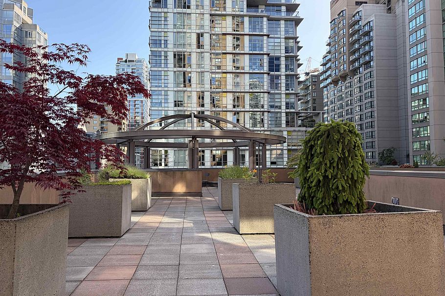 2607 1189 Howe Street Vancouver, BC - 9