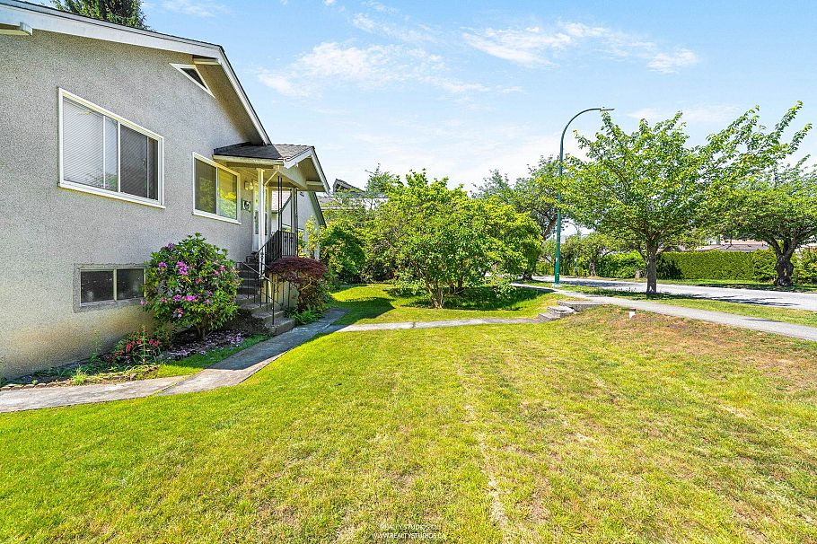 20 W King Edward Avenue Vancouver, BC - 4